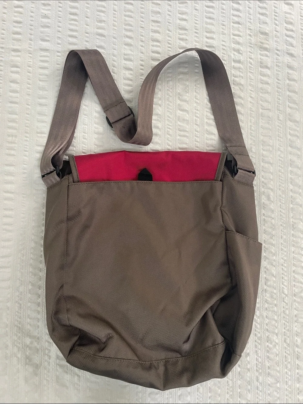 Columbia Crossbody Messenger Utility Bag Deep Red / Slate Grey Gorpcore  (OS)